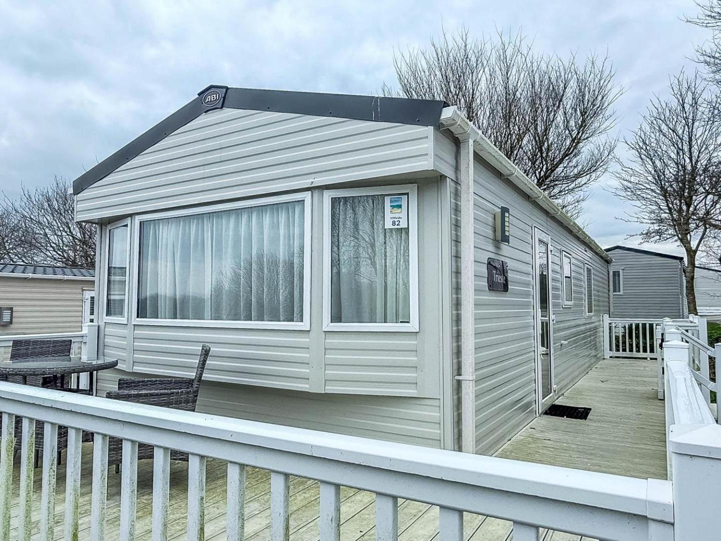 Beautiful Caravan With Decking At Trevella Holiday Park, Newquay, Ref 98082Hs Ньюкі Екстер'єр фото